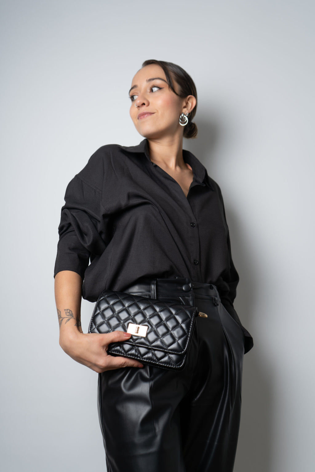 Cartera Mina - Negra