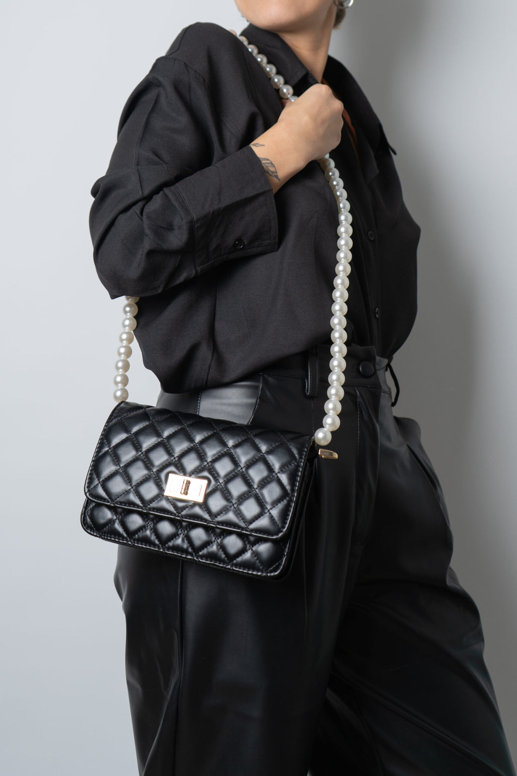 Cartera Mina - Negra