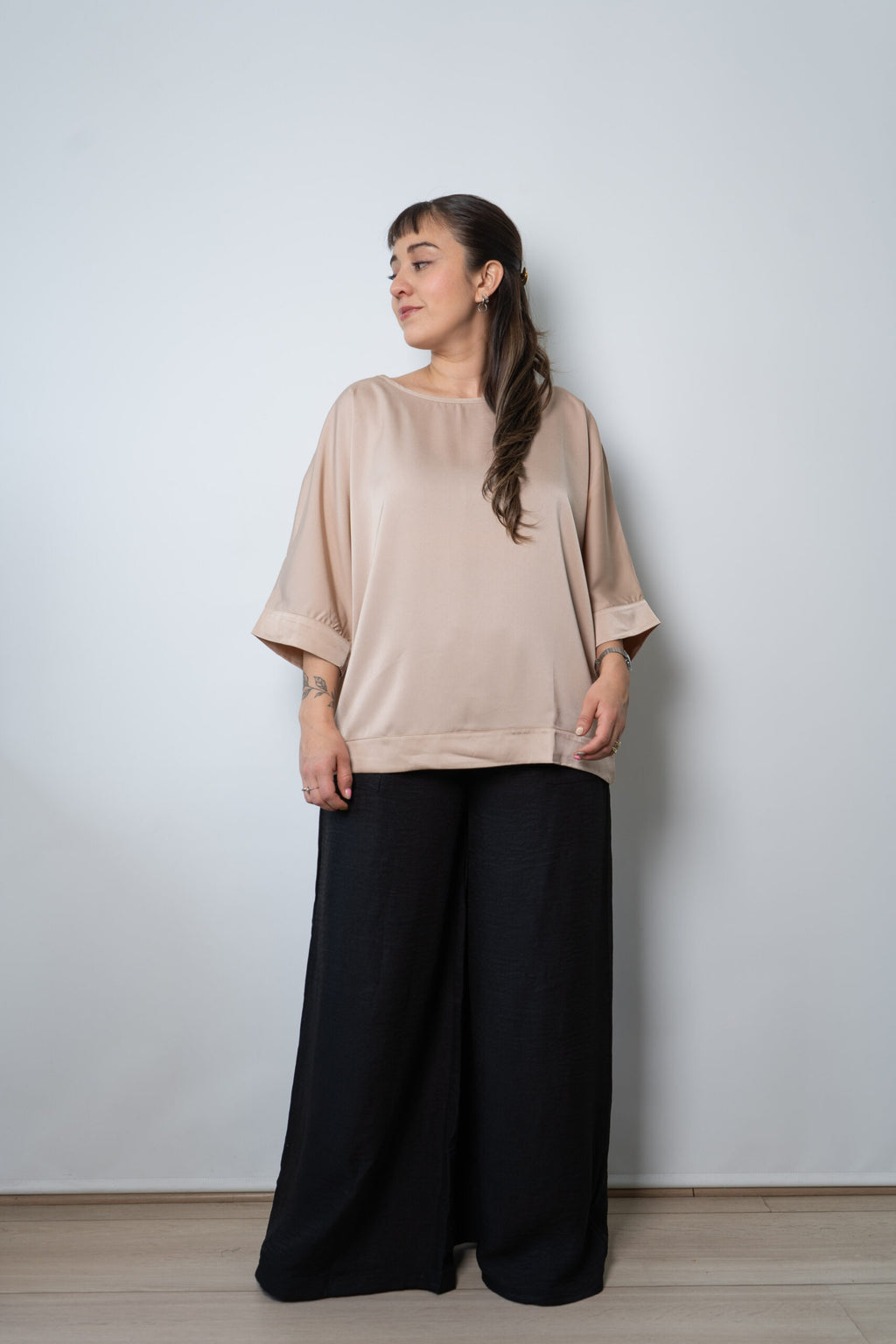 Polera satin Emilia - Beige