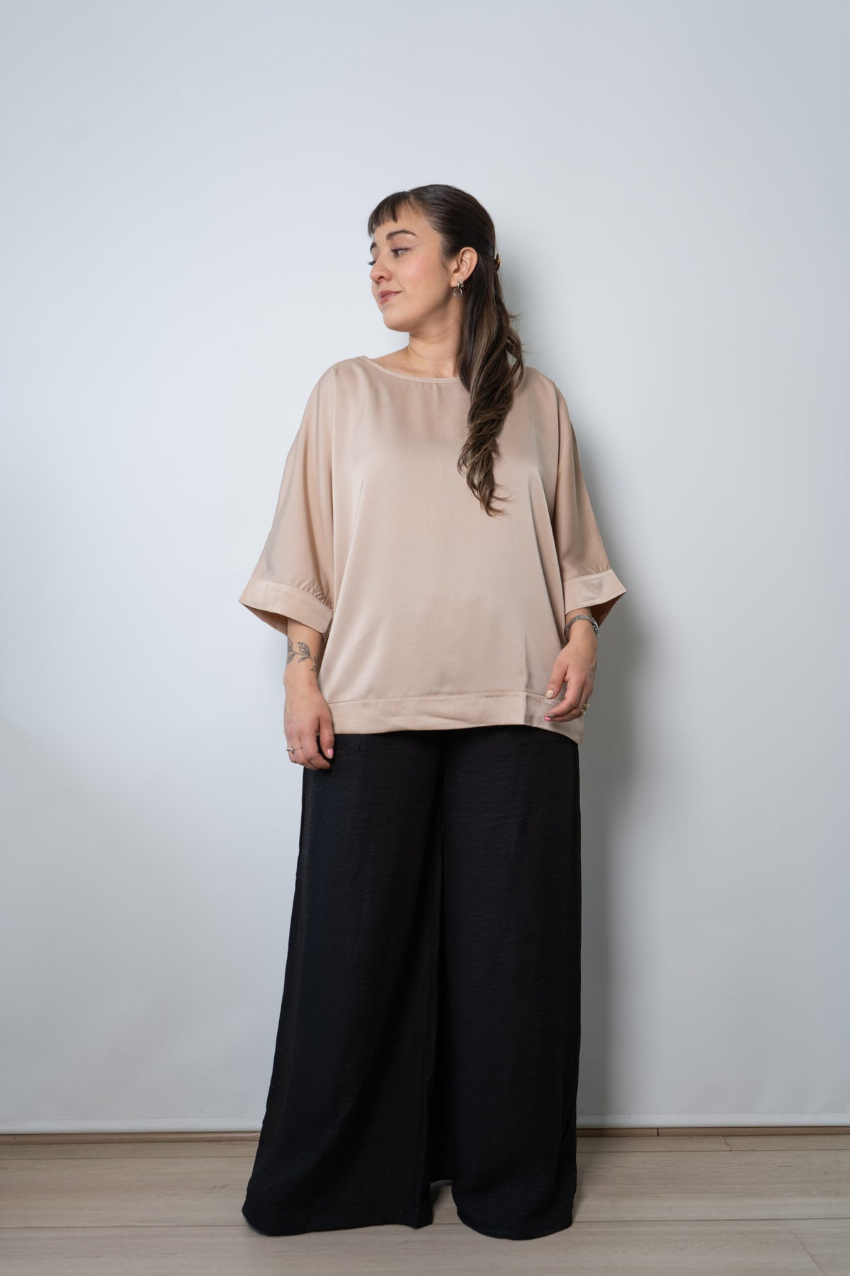 Polera satin Emilia - Beige