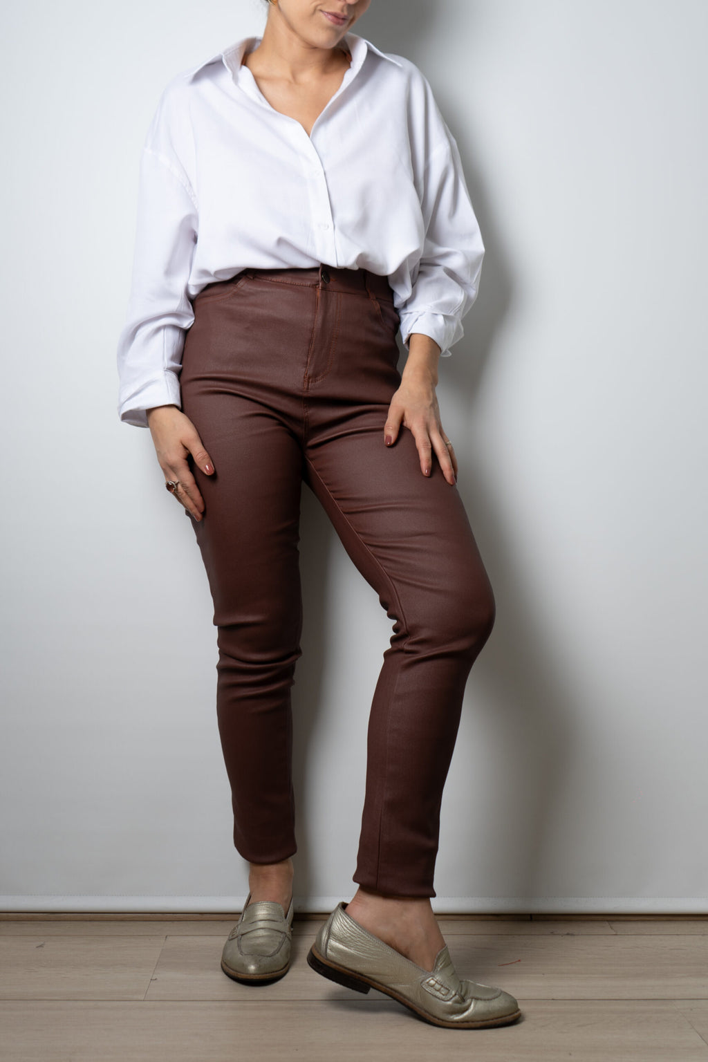 Pantalón Pitillo Ecocuero - Café