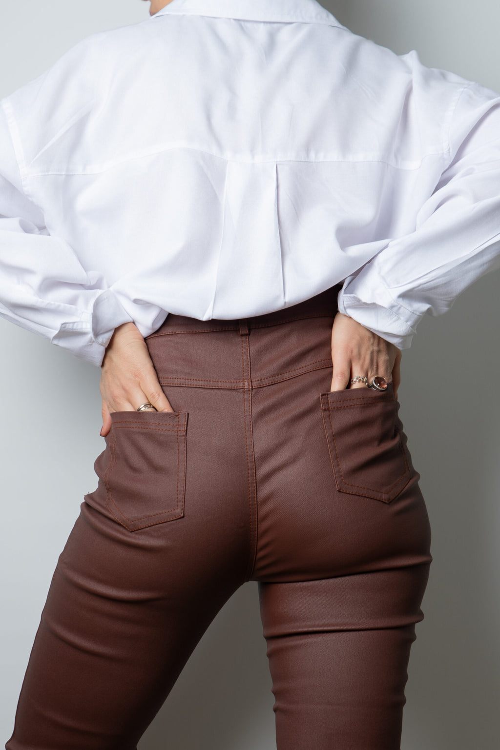 Pantalón Pitillo Ecocuero - Café