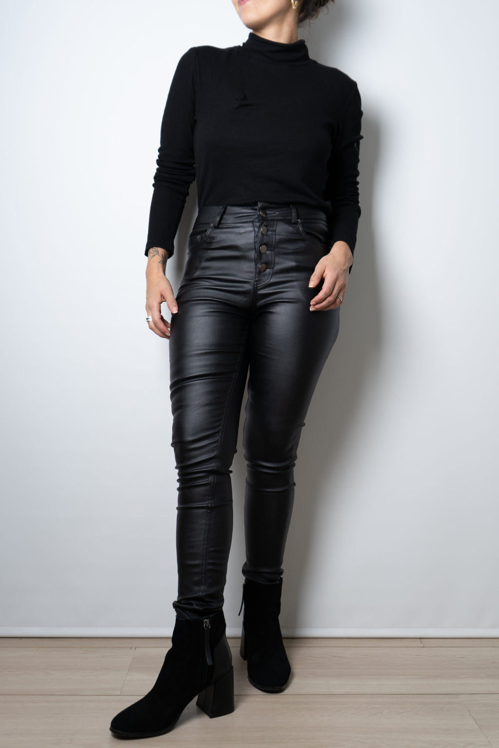 Pantalon Ecocuero con botones - Negro