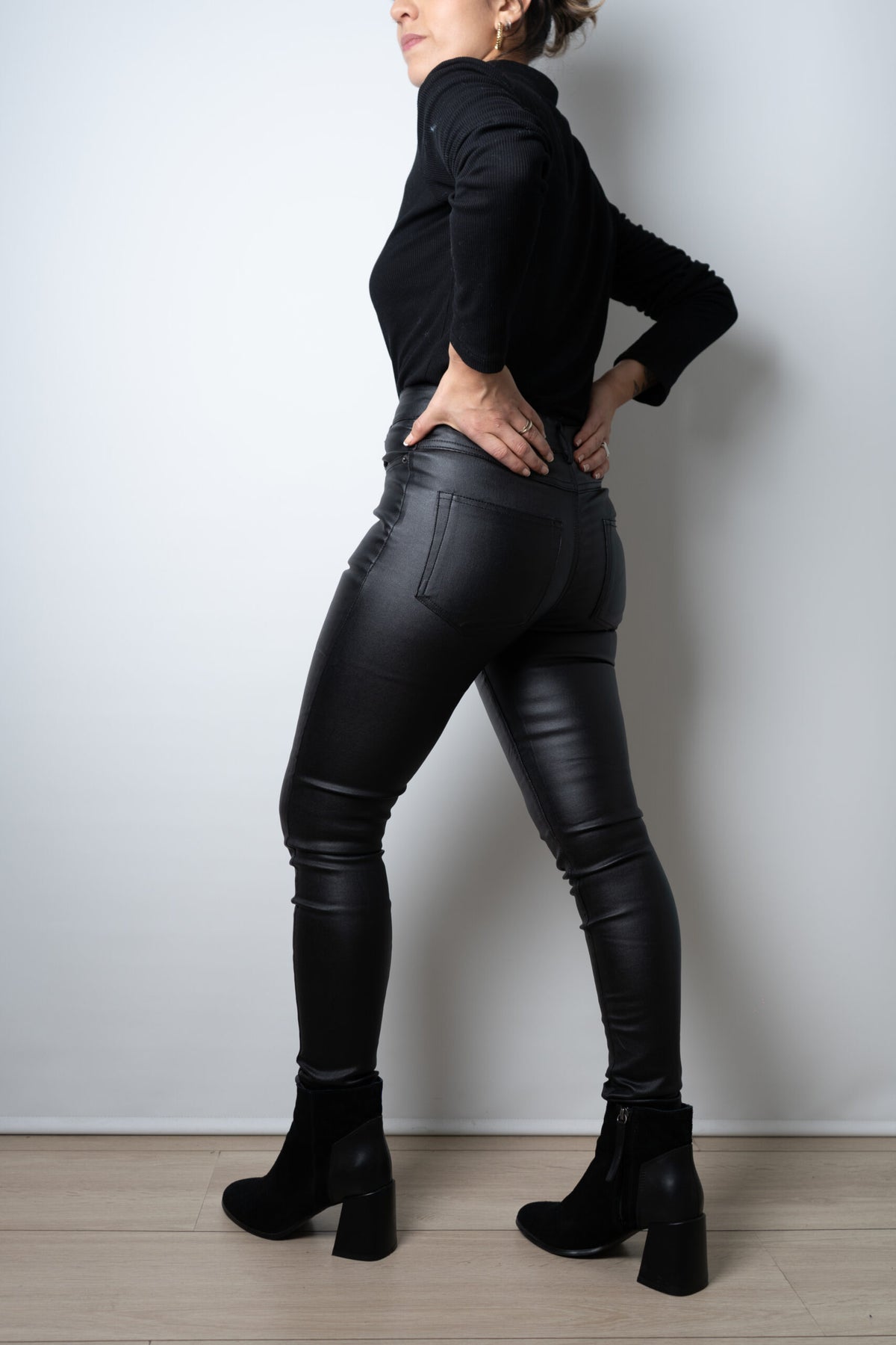 Pantalon Ecocuero con botones - Negro