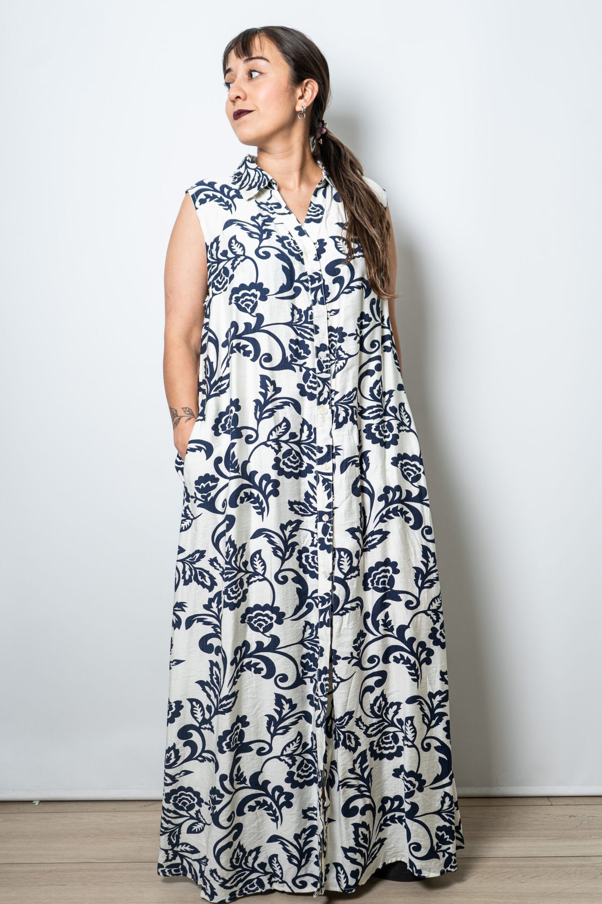 Vestido Estampado Mila - Blanco y azul oscuro