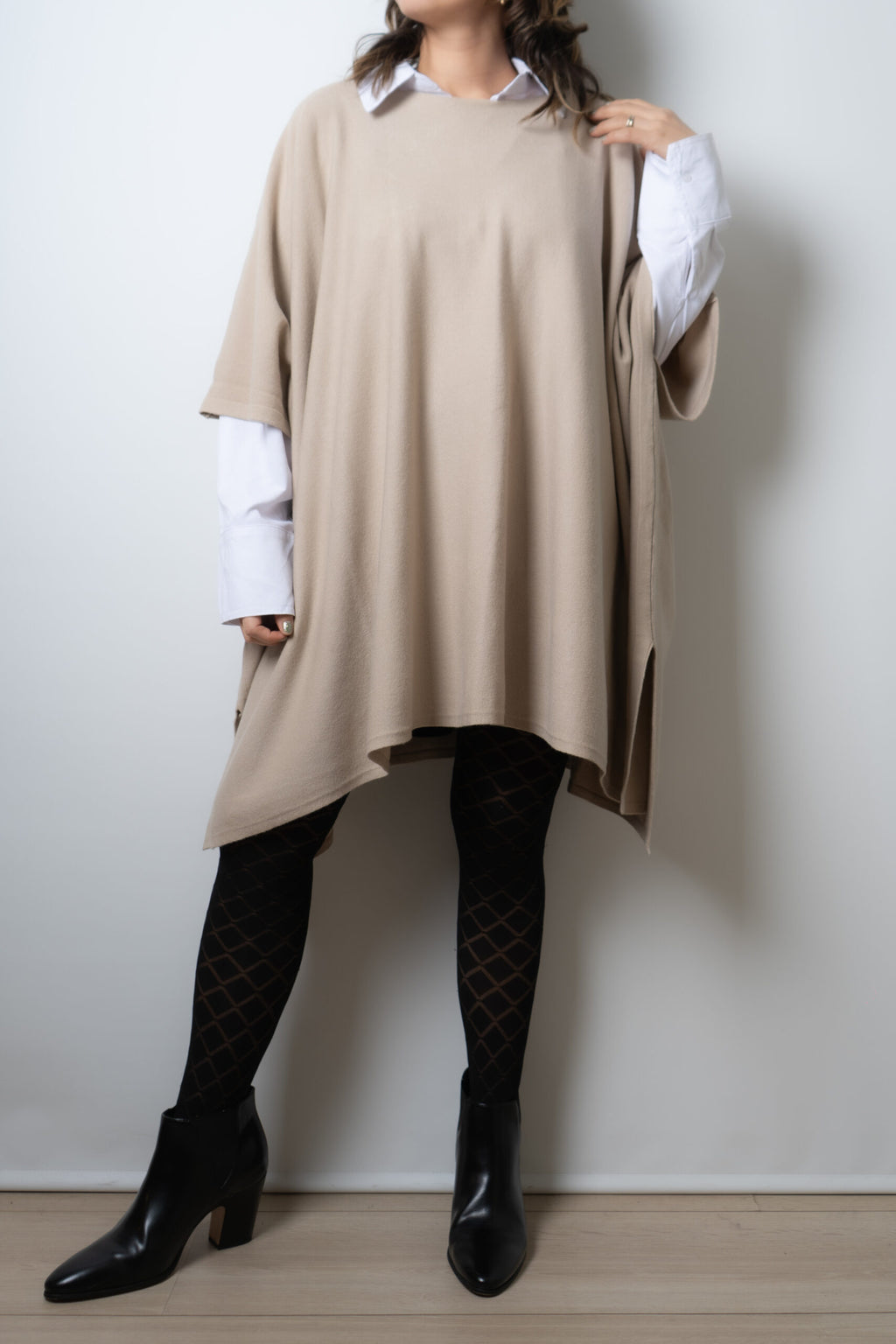 Sweater Poncho - Beige