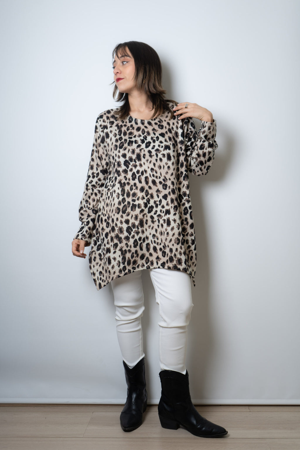 Polera lanilla Animal print - Cafe