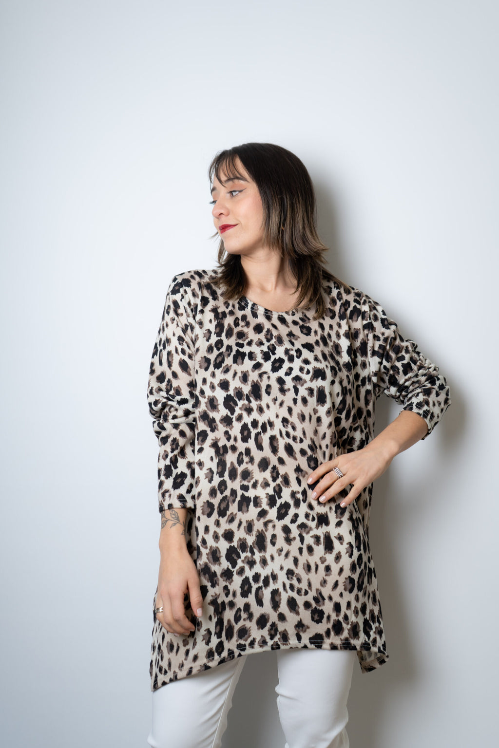 Polera lanilla Animal print - Cafe