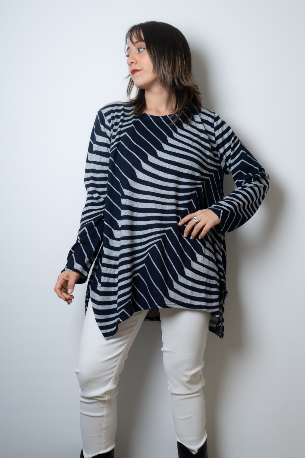 Polera lanilla Diseño - Gris con negro