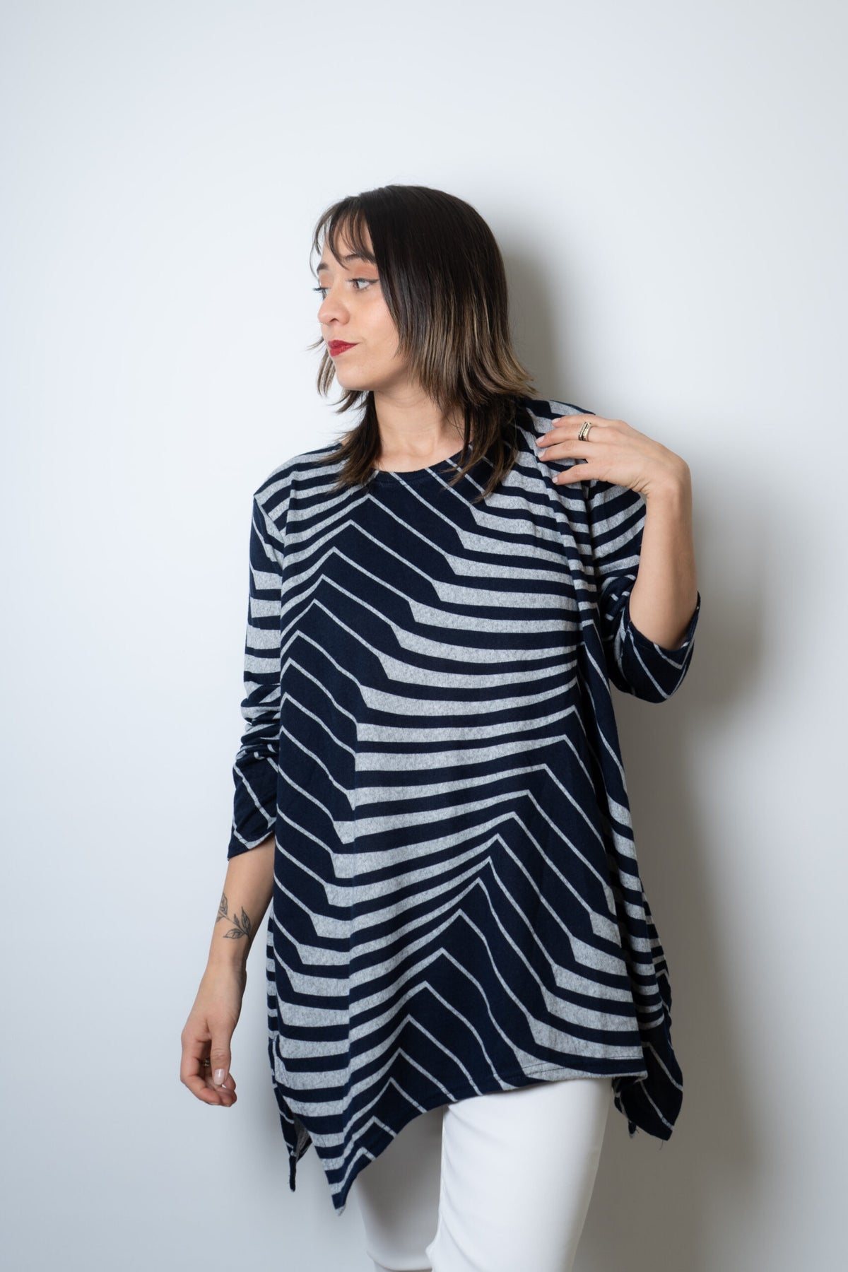 Polera lanilla Diseño - Gris con negro