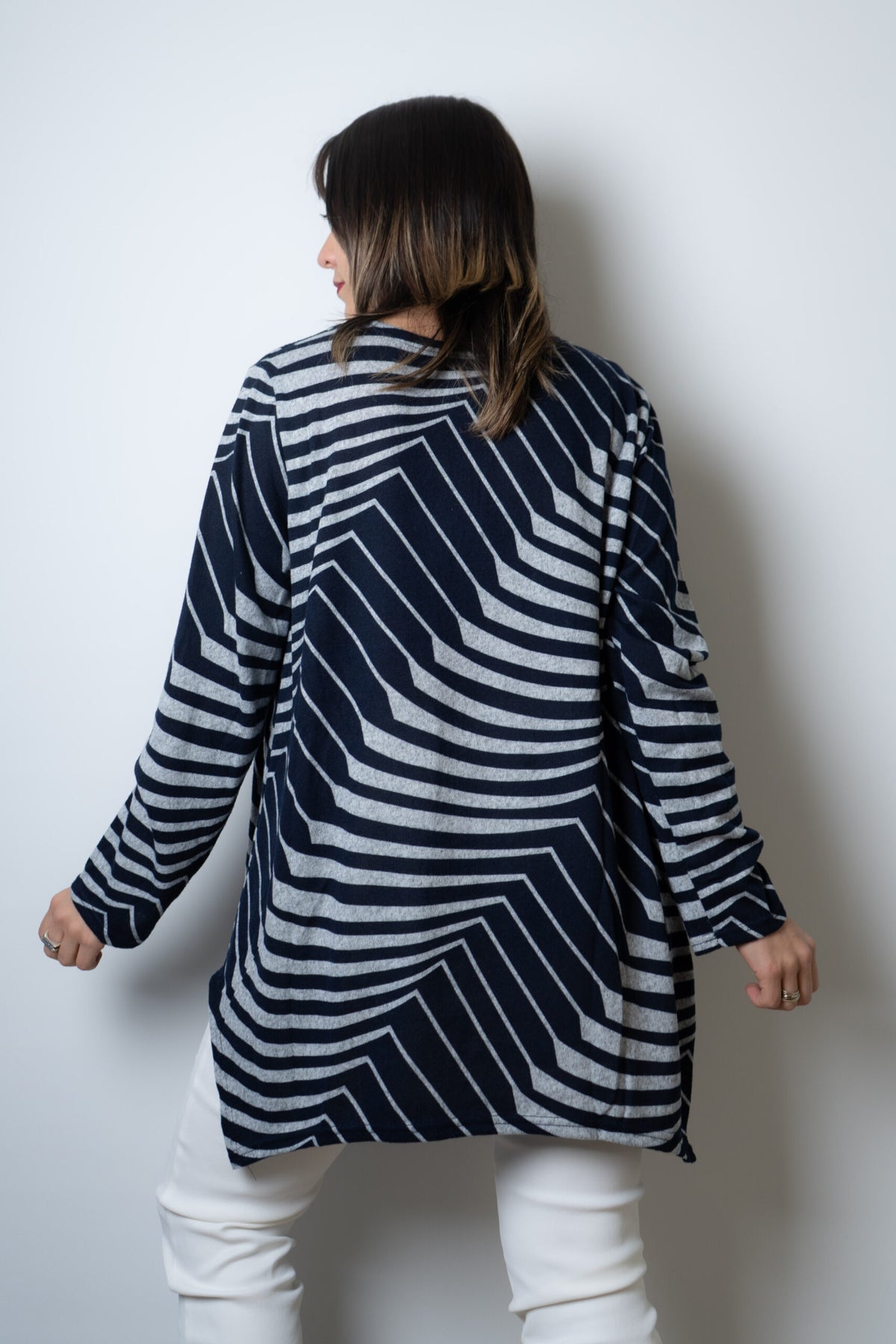 Polera lanilla Diseño - Gris con negro