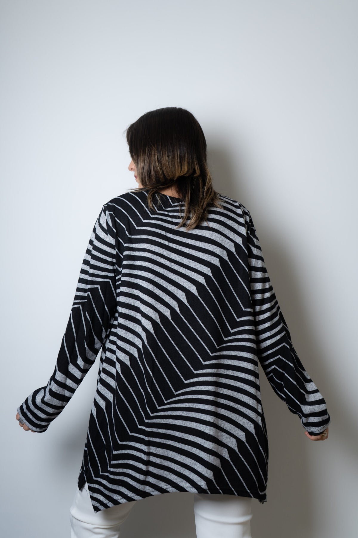 Polera lanilla Diseño - Gris con negro