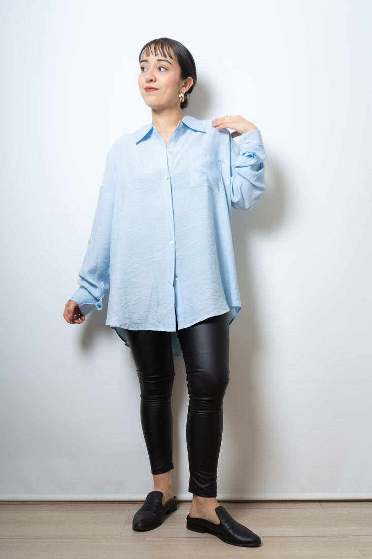 Blusa Lisa - un bolsillo - Celeste