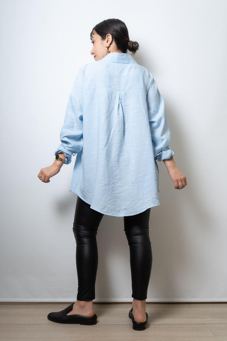 Blusa Lisa - un bolsillo - Celeste