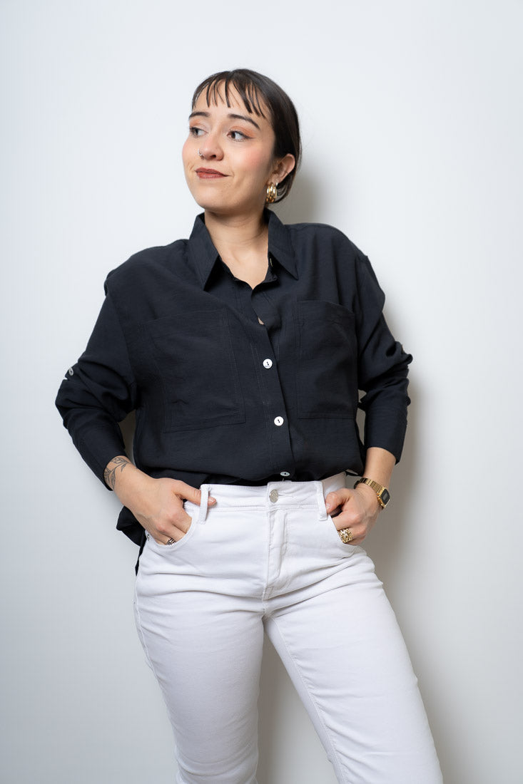 Blusa Fer - dos bolsillos - Negro