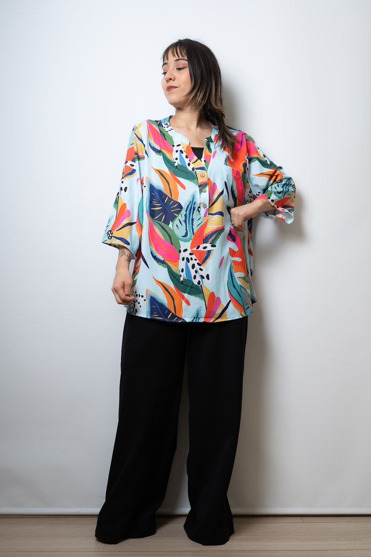 Blusa floreada - Celeste