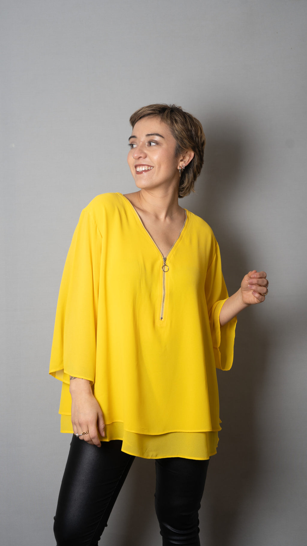 Blusa Moni con cierre - Amarilla