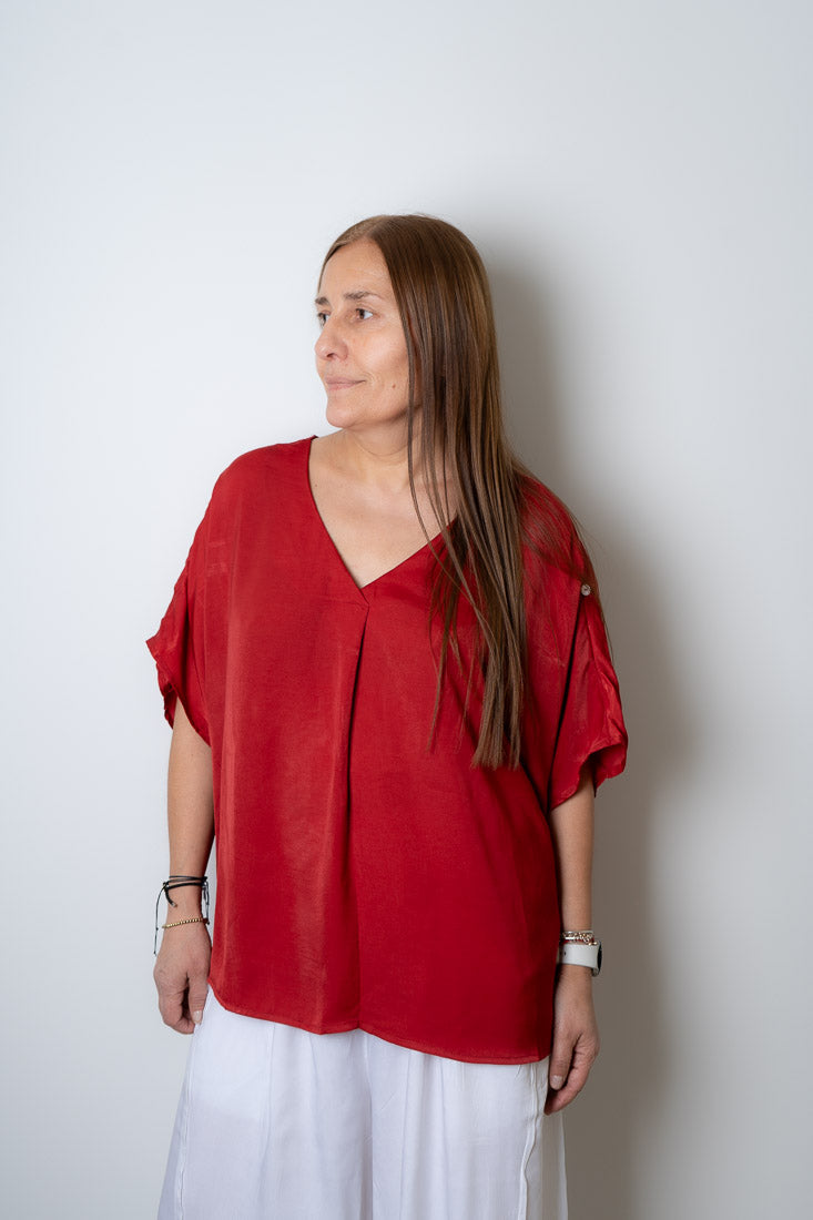 Polera satin Kami - Rojo