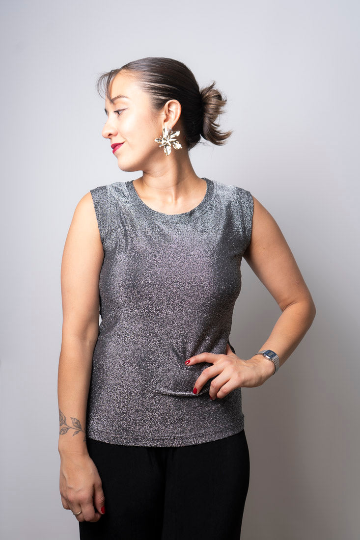 Polera tela brillante - Negro