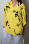 Blusa diseño flores y lineas - Amarilla
