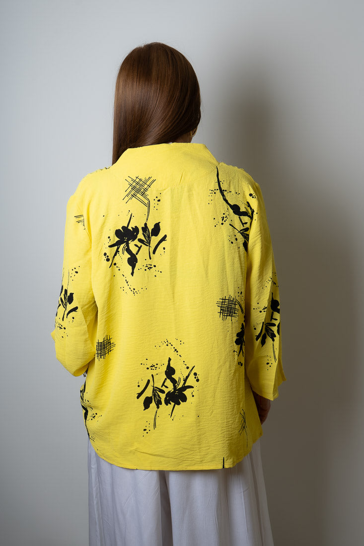 Blusa diseño flores y lineas - Amarilla