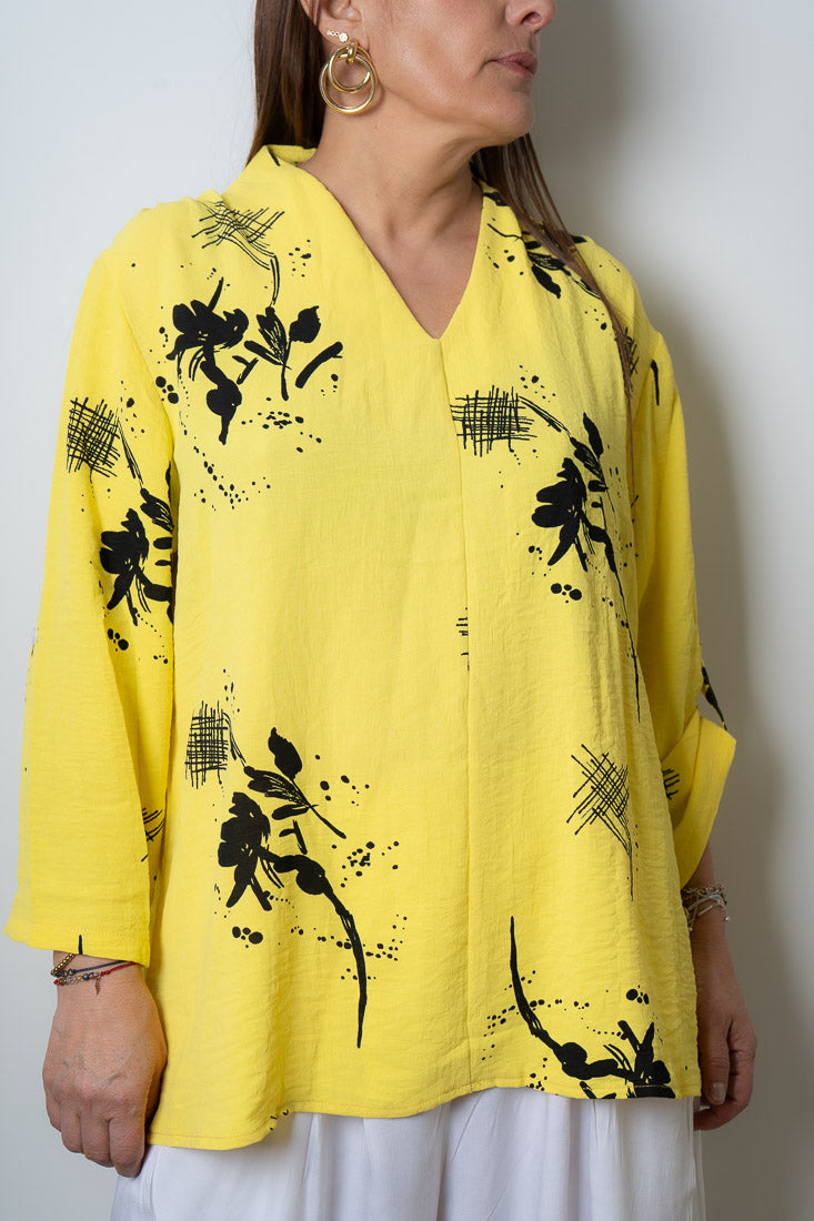 Blusa diseño flores y lineas - Amarilla