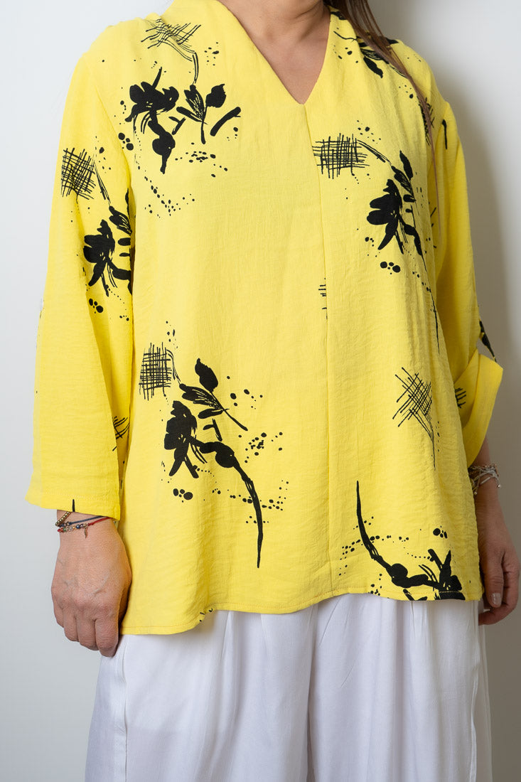 Blusa diseño flores y lineas - Amarilla