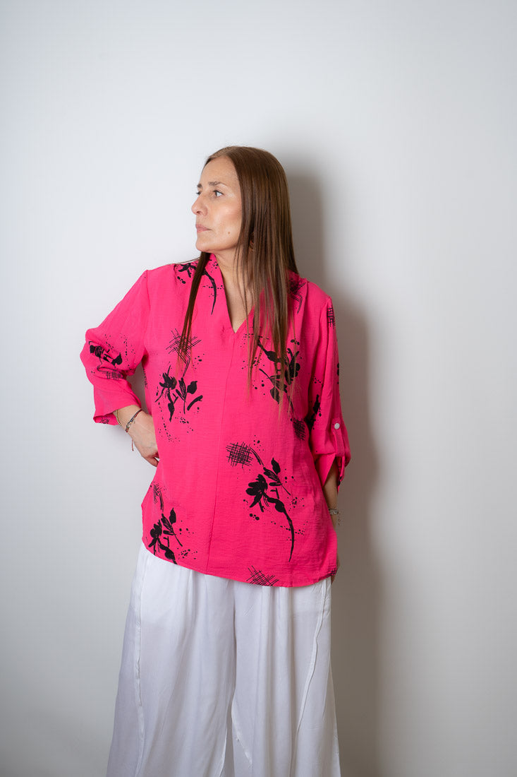 Blusa diseño flores y lineas - Fucsia
