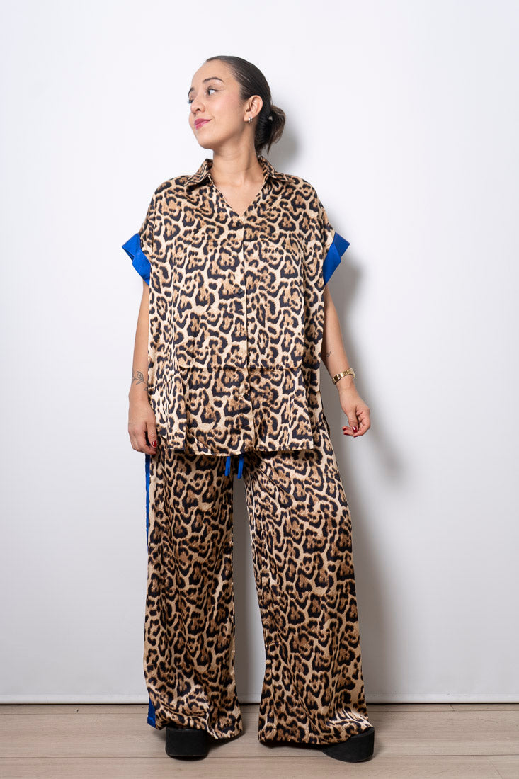 Conjunto Animal Print - borde azul