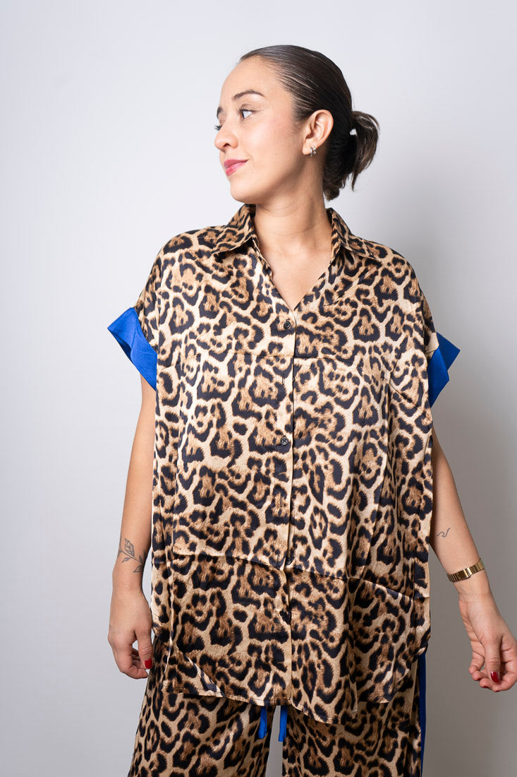 Conjunto Animal Print - borde azul