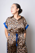 Conjunto Animal Print - borde azul
