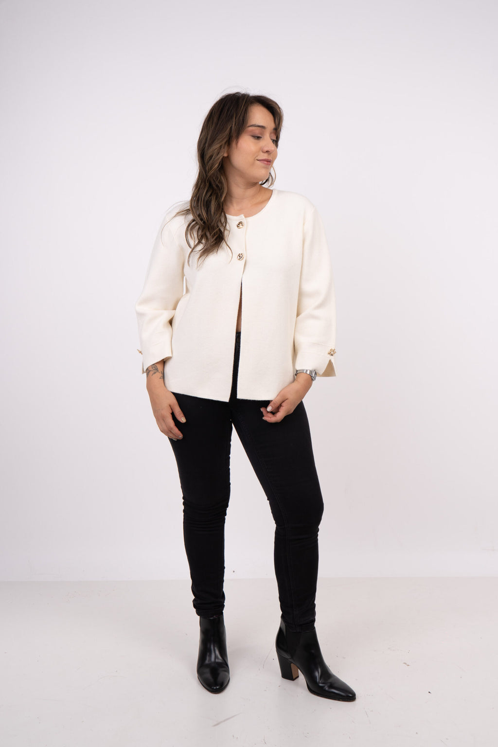 Sweater abierto - Boton dorado - Crudo