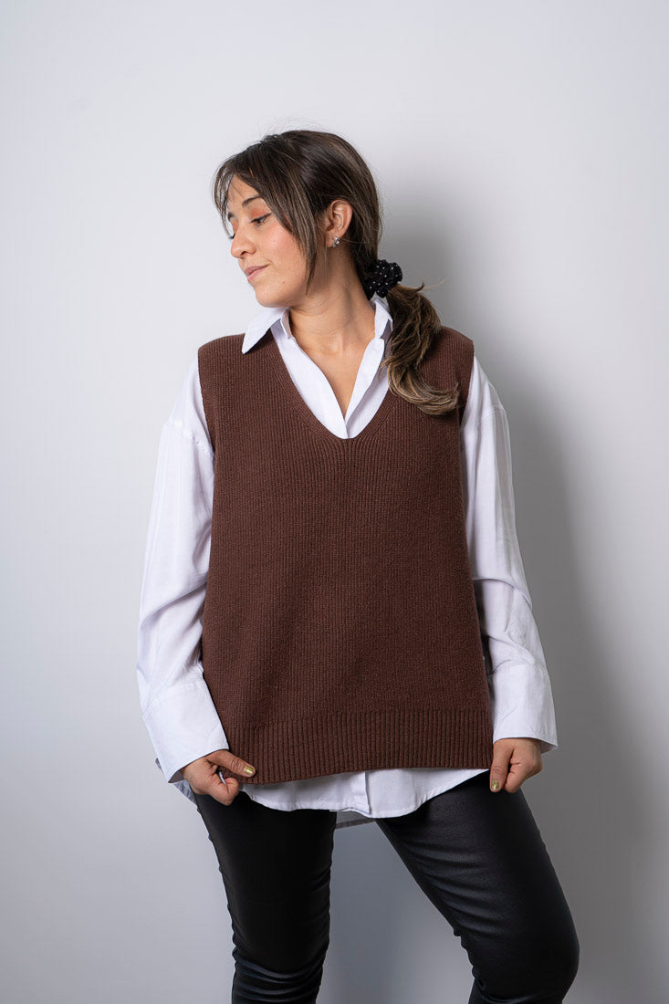 Sweater sin mangas Mika - Cafe