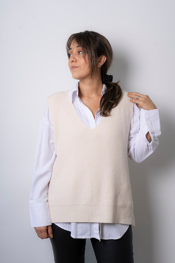 Sweater sin mangas Mika - Crema