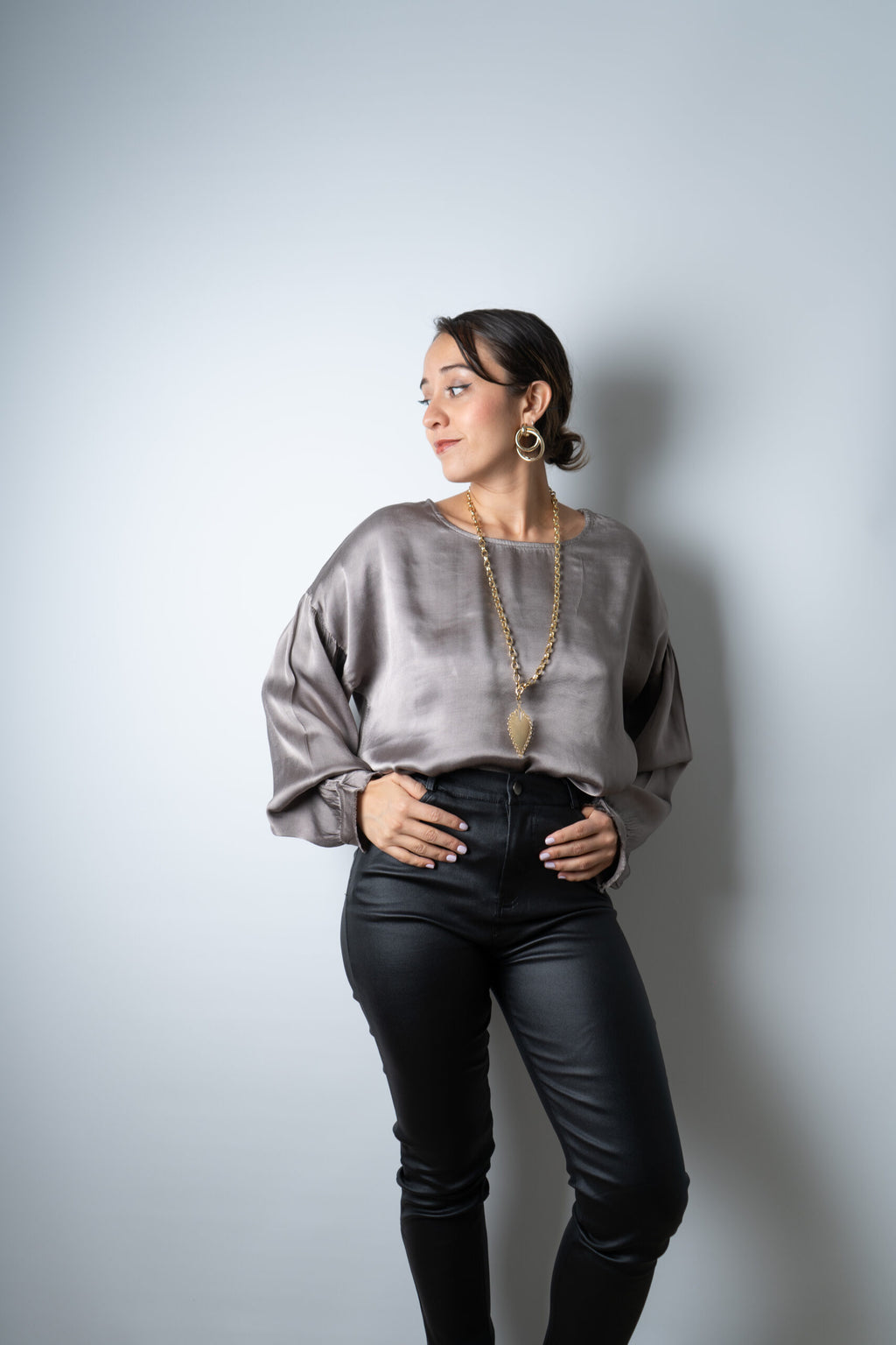 Blusa satín Alexandra - Gris