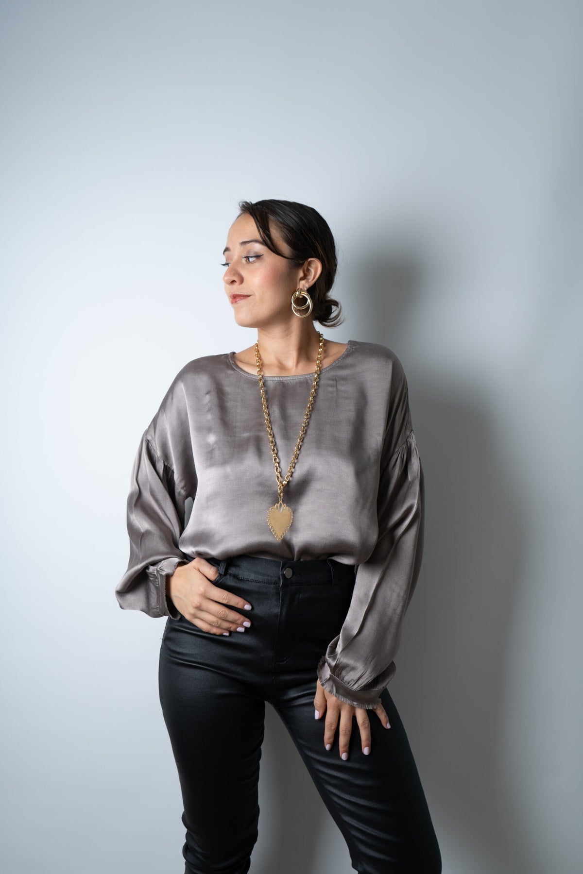 Blusa satín Alexandra - Gris