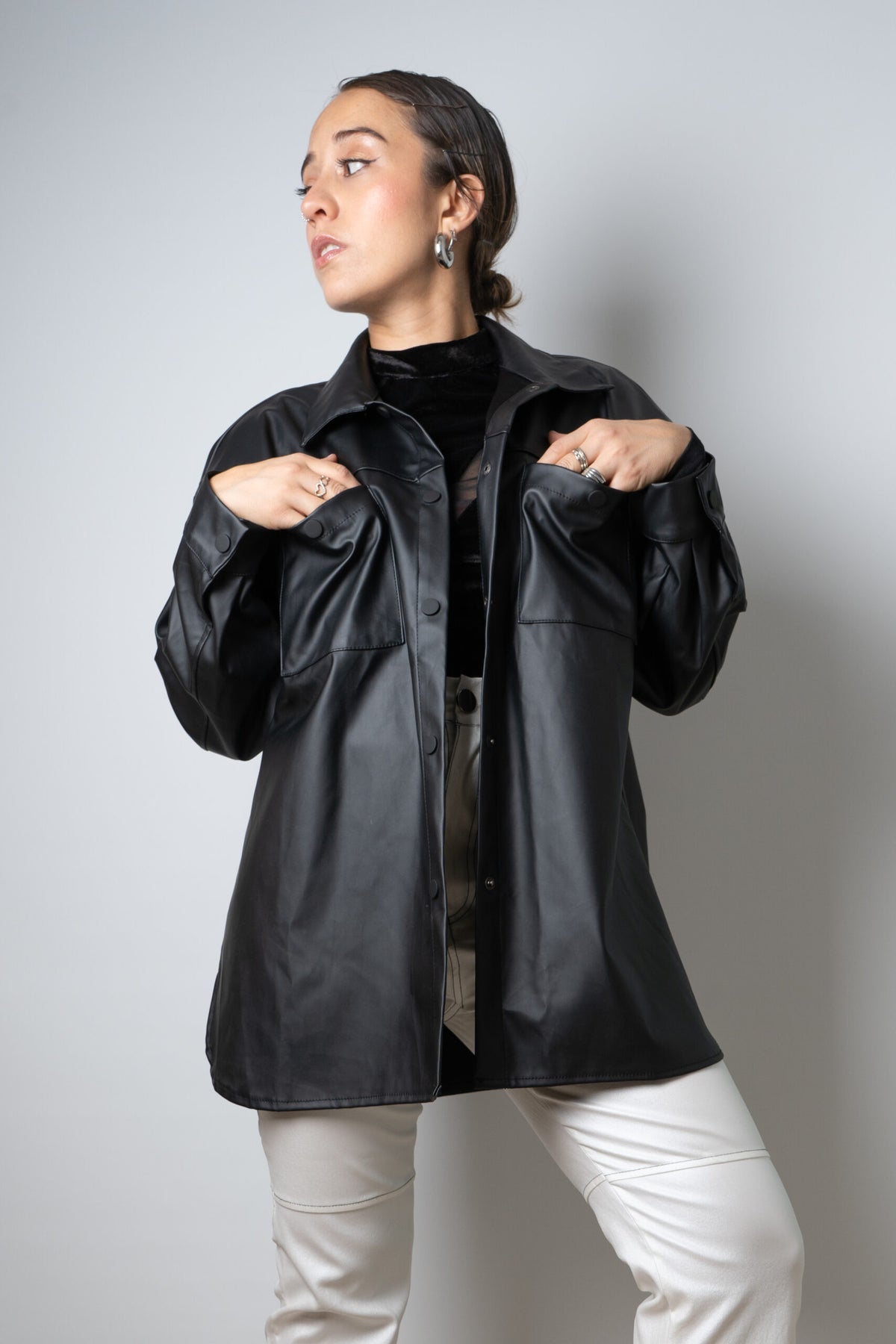 Camisa/ Chaqueta ECOCUERO - Negra