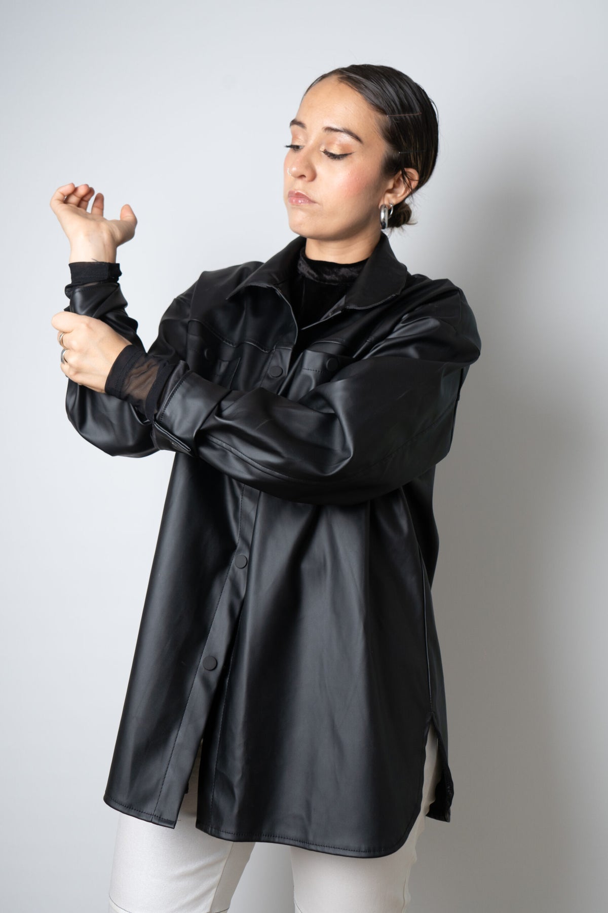 Camisa/ Chaqueta ECOCUERO - Negra