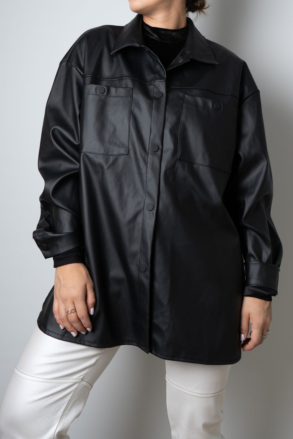 Camisa/ Chaqueta ECOCUERO - Negra