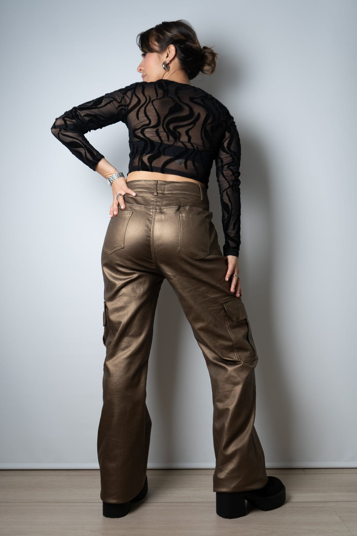 Pantalón Cargo Metalizado - Café