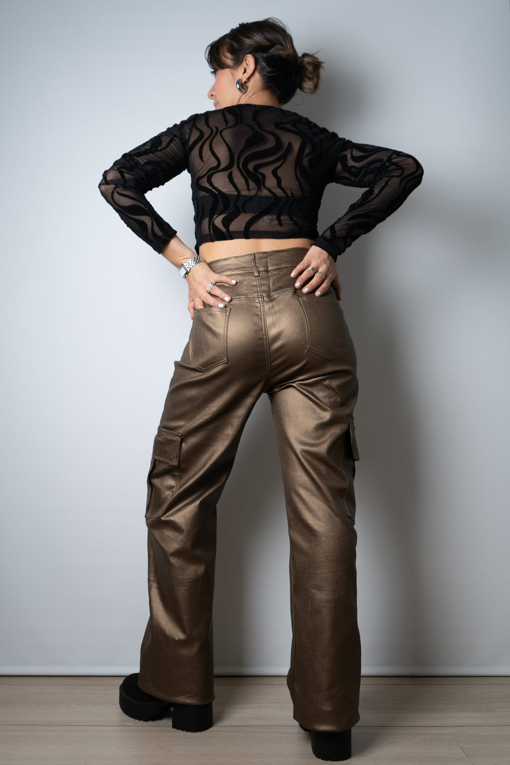 Pantalón Cargo Metalizado - Café