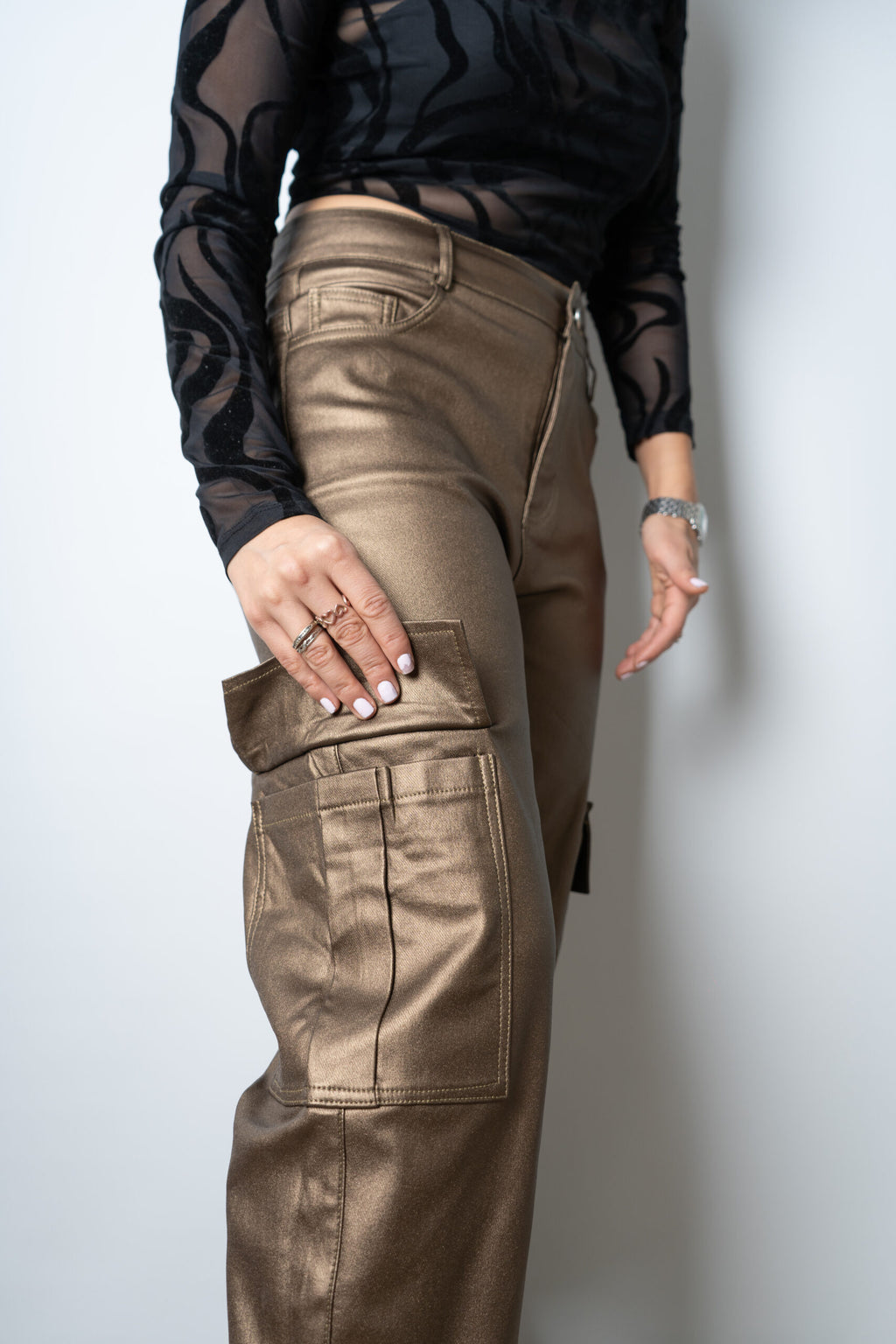 Pantalón Cargo Metalizado - Café