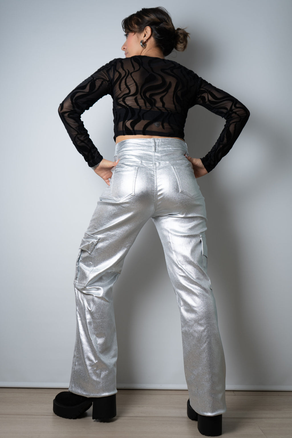 Pantalón Cargo Metalizado - Plateado