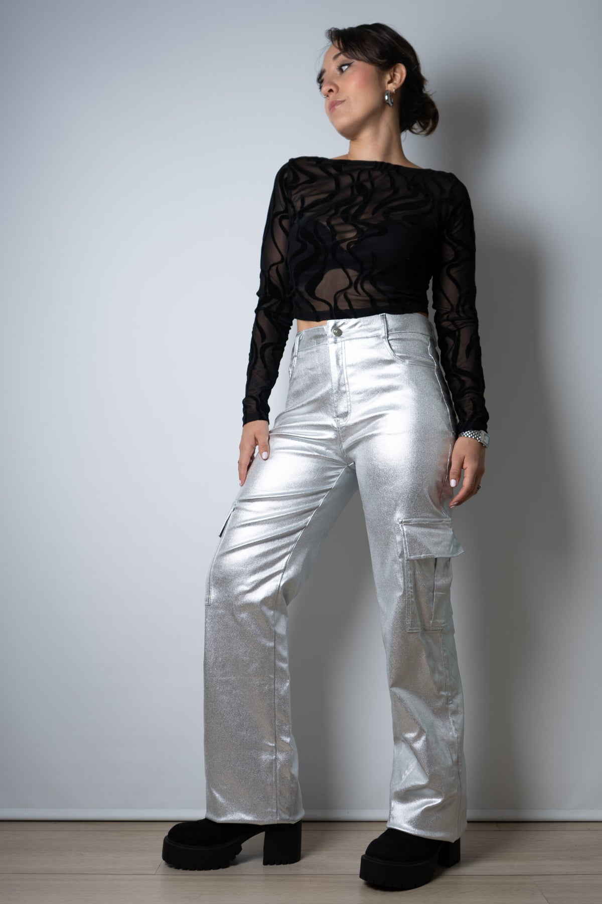 Pantalón Cargo Metalizado - Plateado