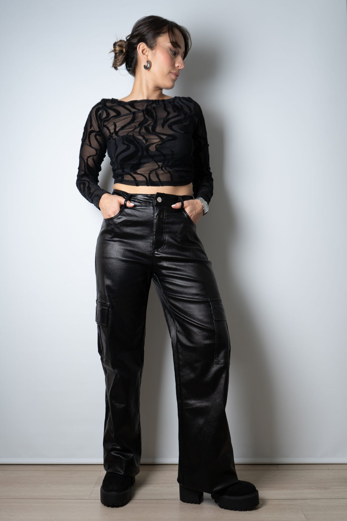 Pantalón Cargo Metalizado - Negro