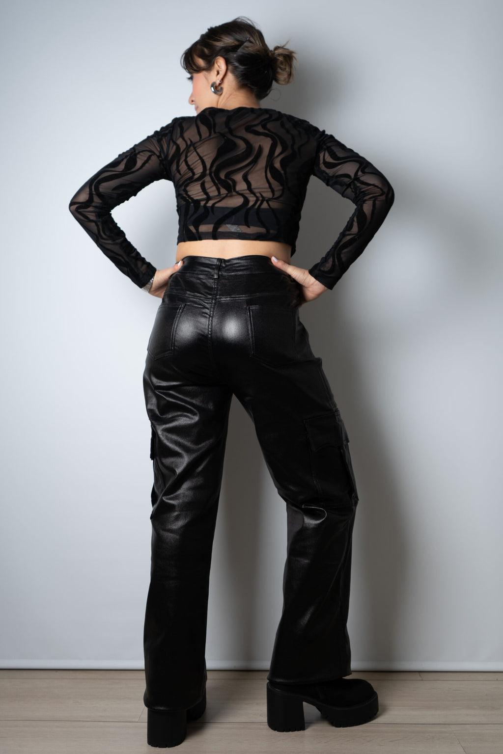 Pantalón Cargo Metalizado - Negro