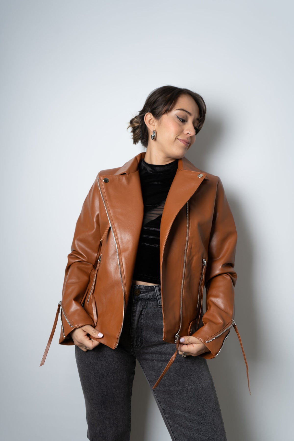 Chaqueta Aviadora de Ecocuero - Café Camel