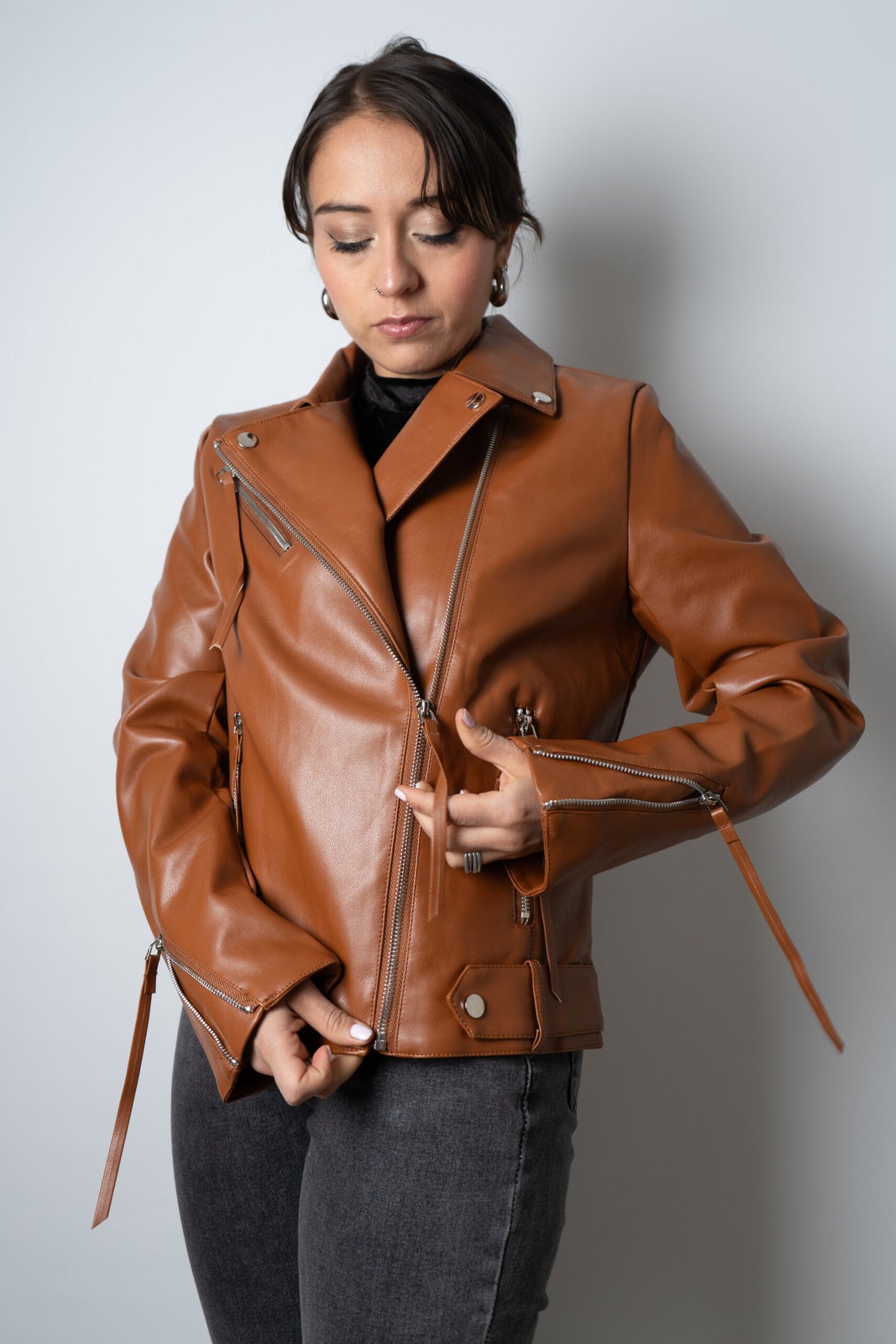 Chaqueta Aviadora de Ecocuero - Café Camel