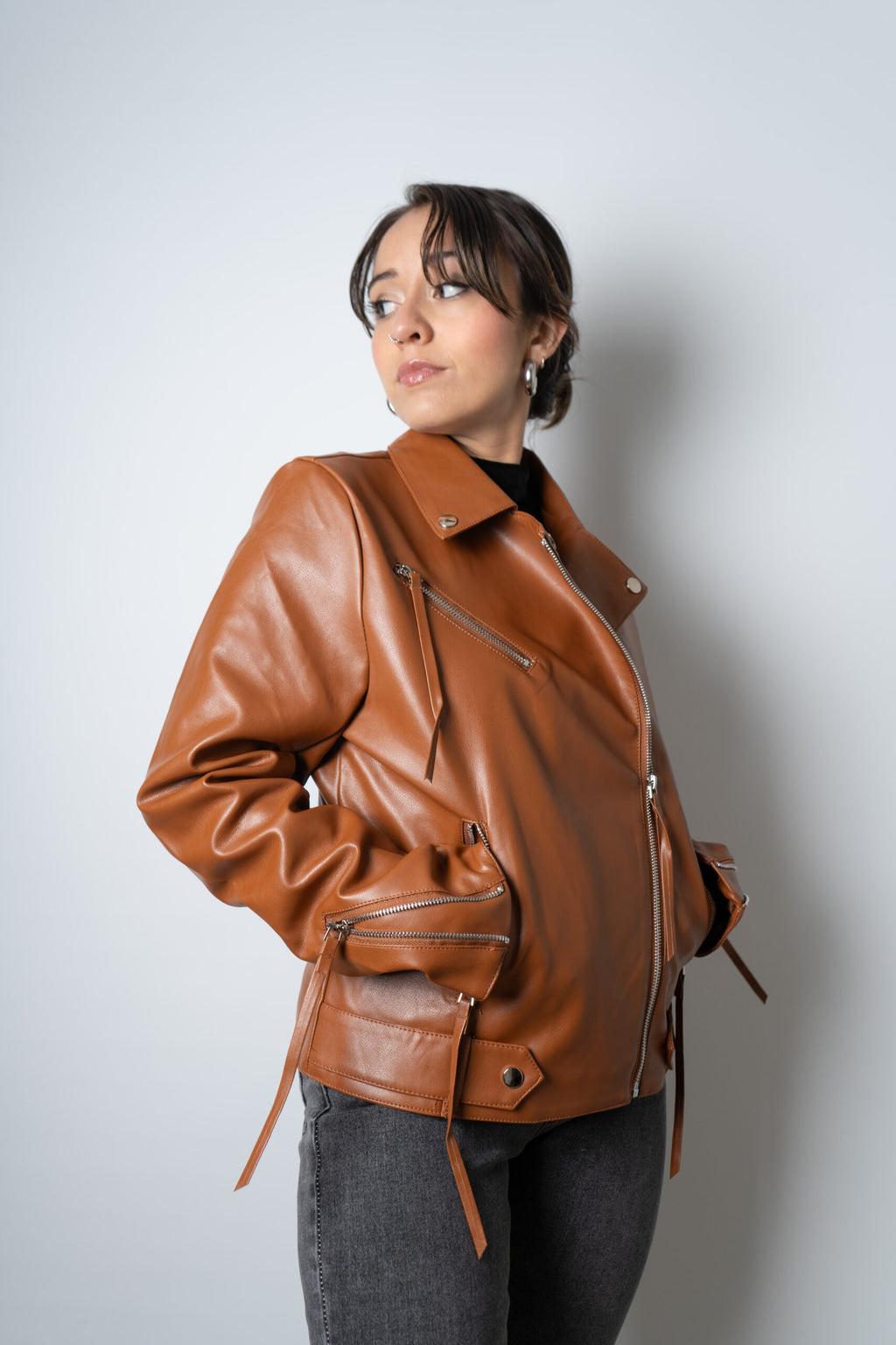 Chaqueta Aviadora de Ecocuero - Café Camel