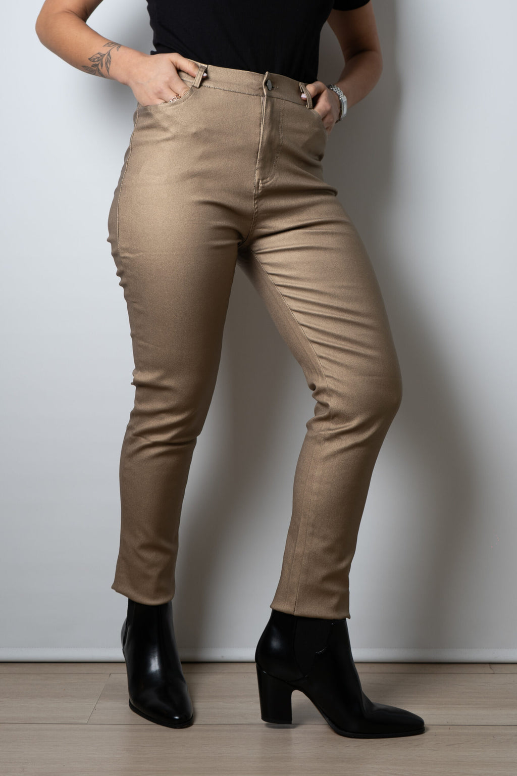 Pantalón Pitillo Ecocuero - Dorado
